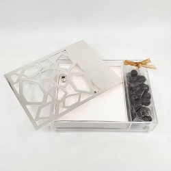 Metal Kapaklı Kutu Fındıklı Lokum ve Draje İle Metal Kapaklı Kutu Fındıklı Lokum ve Draje İle